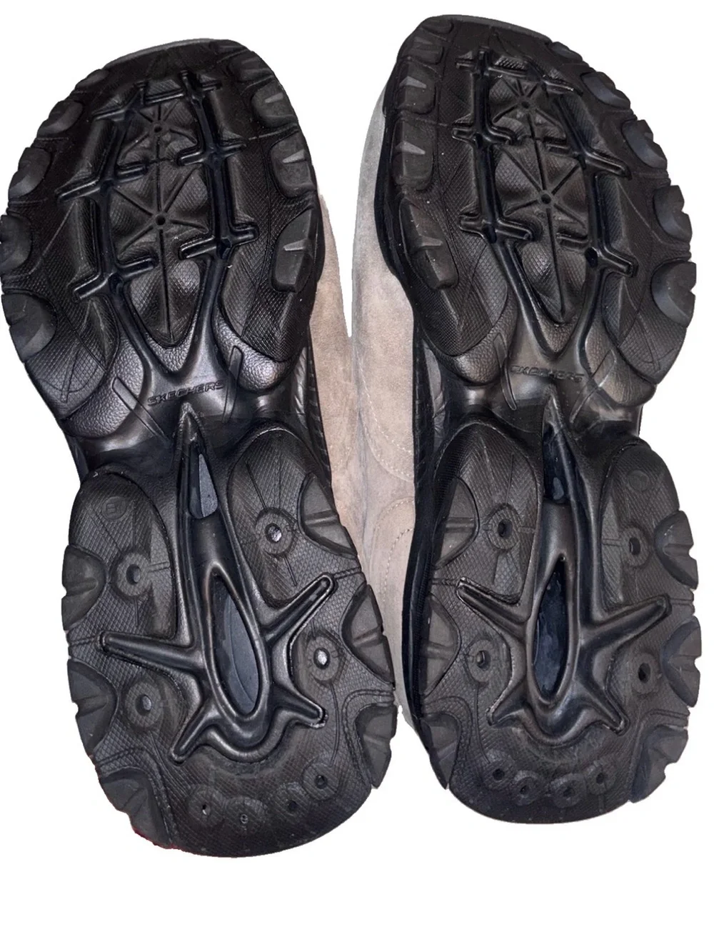 Skechers *never worn*